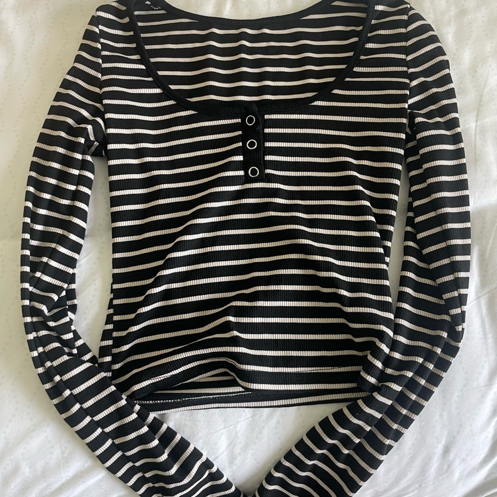 Brandy Melville Striped Black and White Women's Top